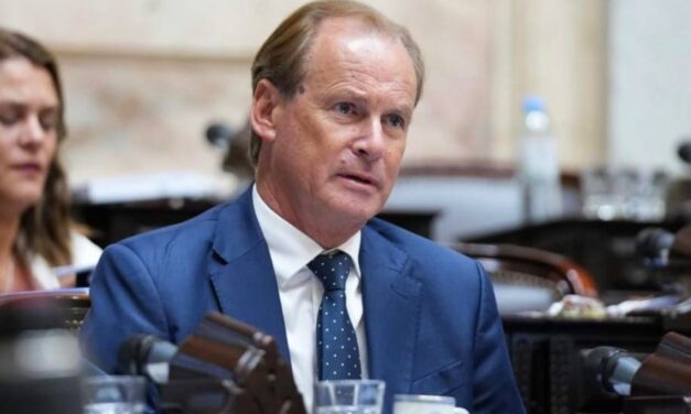 El post-entrevista de Bordet: allanamientos, repudio del PJ y una causa que escala