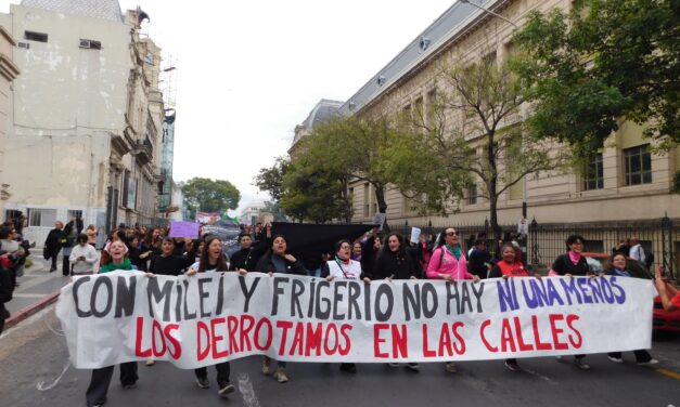 Multitudinaria marcha en Paraná a once años del primer Ni Una Menos
