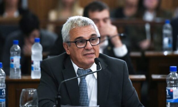 El principal vocero de la reforma jubilatoria en el Senado inició su propio trámite de jubilación